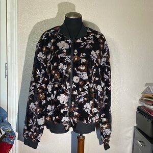 Forever 21 Men’s Varsity Bomber Jacket